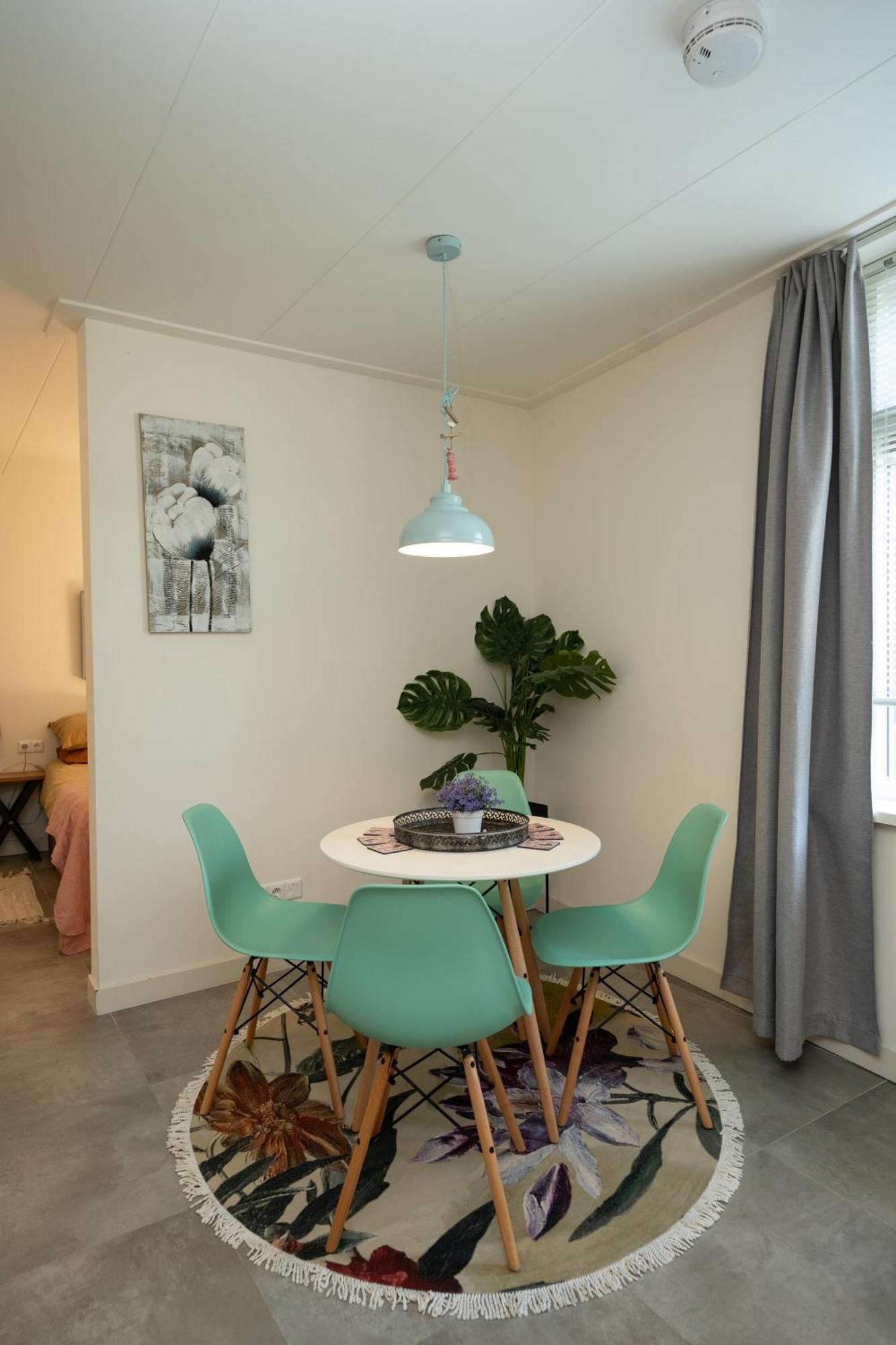 Studio Augusta Den Burg Luaran gambar