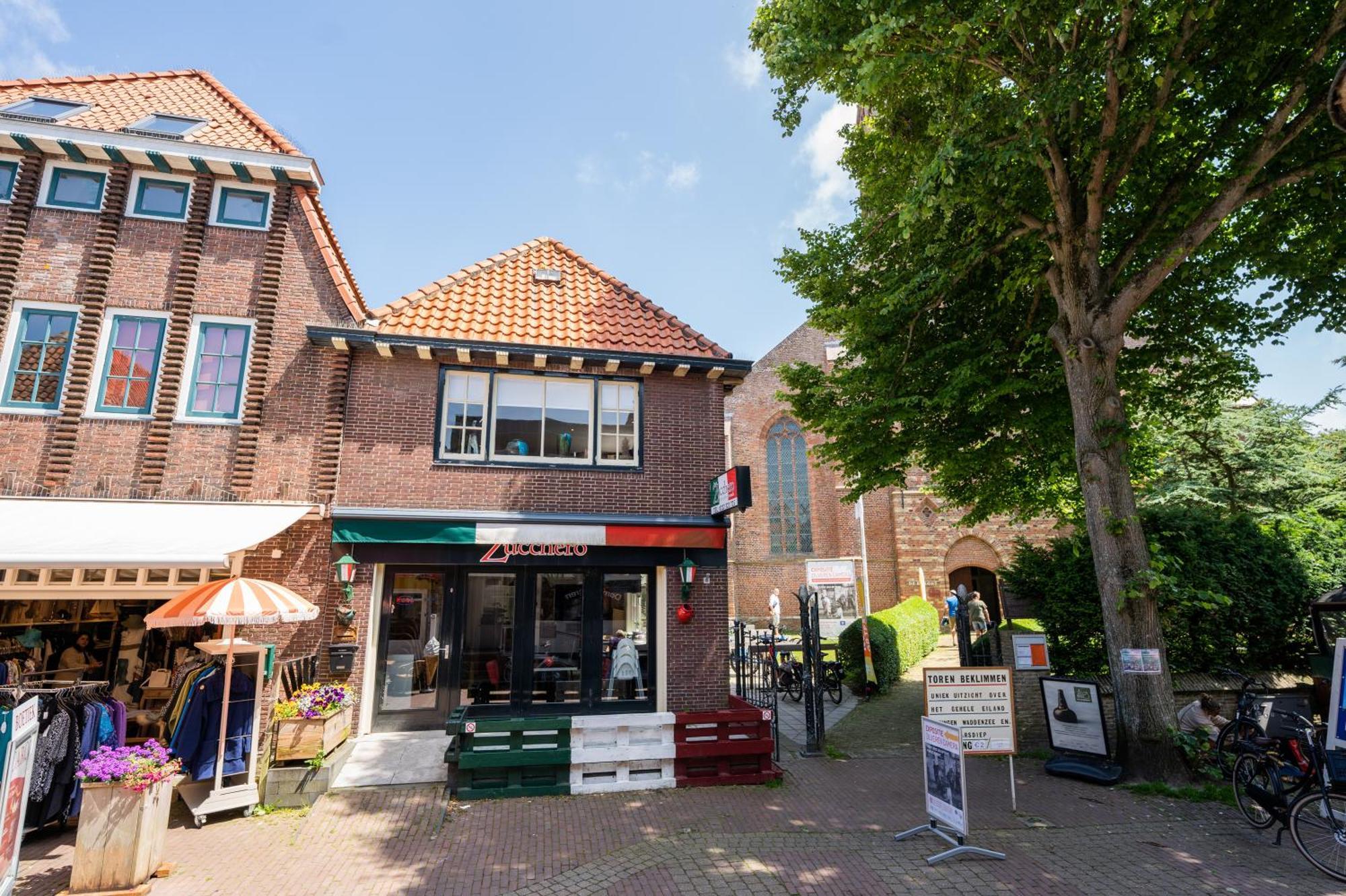 Studio Augusta Den Burg Luaran gambar